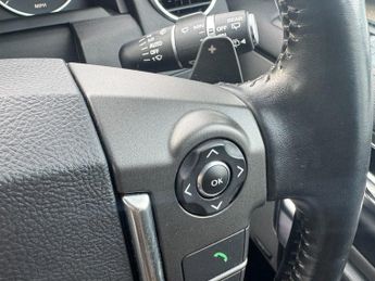 Land Rover Discovery 3.0 SD V6 Graphite SUV 5dr Diesel Auto 4WD Euro 6 (s/s) (256 bhp