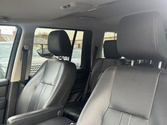 Land Rover Discovery 3.0 SD V6 Graphite SUV 5dr Diesel Auto 4WD Euro 6 (s/s) (256 bhp