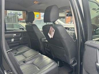 Land Rover Discovery 3.0 SD V6 Graphite SUV 5dr Diesel Auto 4WD Euro 6 (s/s) (256 bhp