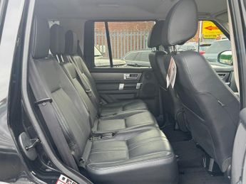 Land Rover Discovery 3.0 SD V6 Graphite SUV 5dr Diesel Auto 4WD Euro 6 (s/s) (256 bhp