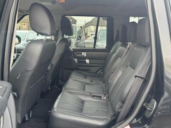 Land Rover Discovery 3.0 SD V6 Graphite SUV 5dr Diesel Auto 4WD Euro 6 (s/s) (256 bhp