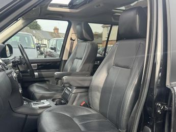 Land Rover Discovery 3.0 SD V6 HSE SUV 5dr Diesel Auto 4WD Euro 6 (s/s) (256 bhp)
