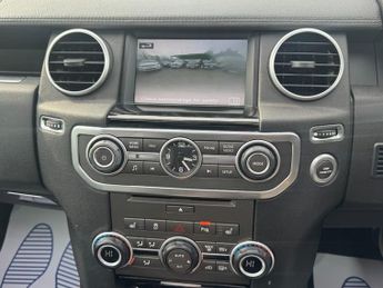 Land Rover Discovery 3.0 SD V6 HSE SUV 5dr Diesel Auto 4WD Euro 6 (s/s) (256 bhp)