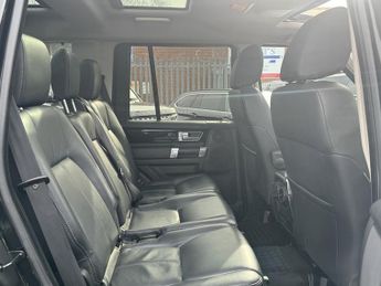 Land Rover Discovery 3.0 SD V6 HSE SUV 5dr Diesel Auto 4WD Euro 6 (s/s) (256 bhp)