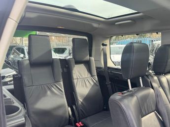 Land Rover Discovery 3.0 SD V6 HSE SUV 5dr Diesel Auto 4WD Euro 6 (s/s) (256 bhp)