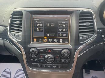 Jeep Grand Cherokee 3.0 V6 CRD Overland SUV 5dr Diesel Auto 4WD Euro 6 (s/s) (250 ps