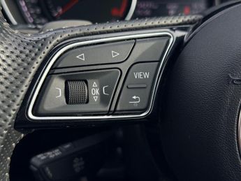 Audi A4 TFSI S LINE BLACK EDITION