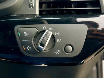 Audi A4 TFSI S LINE BLACK EDITION