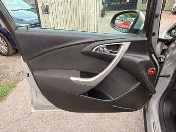 Vauxhall Astra 1.6 16v Exclusiv Auto Euro 5 5dr