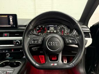 Audi A4 2.0 TDI S line S Tronic quattro Euro 6 (s/s) 4dr