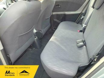 Toyota Yaris 1.33 Dual VVT-i TR Hatchback 5dr Petrol MultiMode Euro 4 (s/s) (