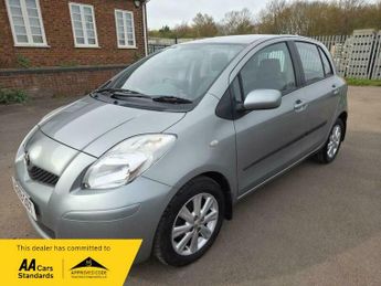 Toyota Yaris 1.33 Dual VVT-i TR Hatchback 5dr Petrol MultiMode Euro 4 (s/s) (