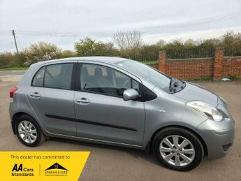 Toyota Yaris 1.33 Dual VVT-i TR Hatchback 5dr Petrol MultiMode Euro 4 (s/s) (