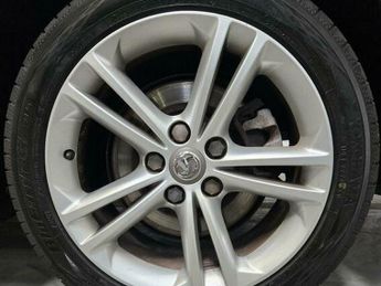 Vauxhall Insignia 2.0 CDTi SRi Nav Sports Tourer Auto Euro 5 5dr