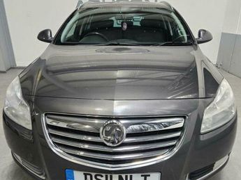 Vauxhall Insignia 2.0 CDTi SRi Nav Sports Tourer Auto Euro 5 5dr