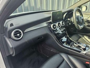 Mercedes-Benz C Class 2.0 C200 AMG Line 7G-Tronic+ Euro 6 (s/s) 4dr