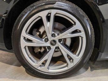 Audi E-TRON 93.4kWh Auto quattro 4dr