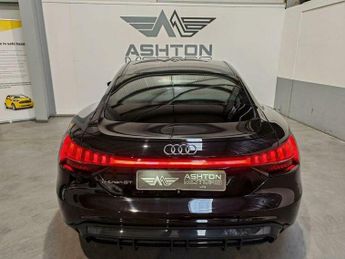 Audi E-TRON 93.4kWh Auto quattro 4dr