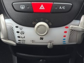 Toyota AYGO VVT-I FIRE AC