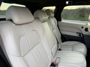 Land Rover Range Rover Sport 3.0 SD V6 HSE Dynamic SUV 5dr Diesel Auto 4WD Euro 6 (s/s) (306 