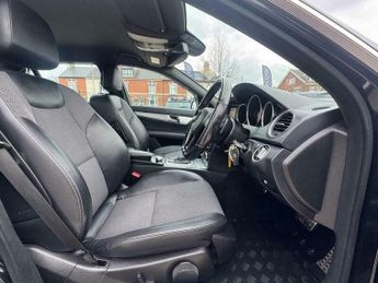 Mercedes-Benz C Class 1.8 C180 BlueEfficiency Sport Saloon 4dr Petrol G-Tronic+ Euro 5