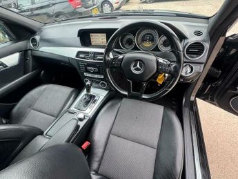 Mercedes-Benz C Class 1.8 C180 BlueEfficiency Sport Saloon 4dr Petrol G-Tronic+ Euro 5