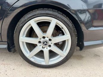 Mercedes-Benz C Class 1.8 C180 BlueEfficiency Sport Saloon 4dr Petrol G-Tronic+ Euro 5