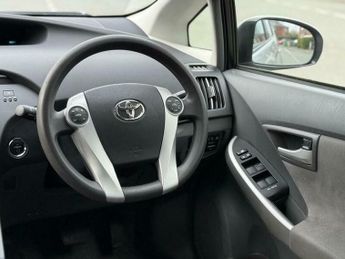 Toyota Prius 1.5 CVT 4dr
