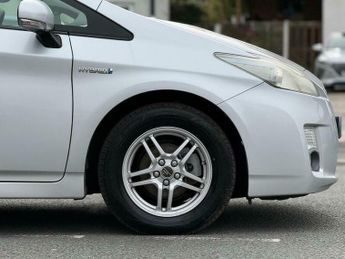 Toyota Prius 1.5 CVT 4dr