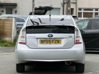 Toyota Prius 1.5 CVT 4dr