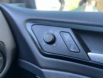 Volkswagen Golf 1.4 TSI GTE Nav DSG Euro 6 (s/s) 5dr