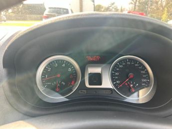 Renault Clio DYNAMIQUE TOMTOM 16V