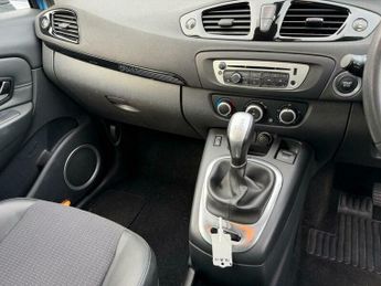 Renault Scenic 1.5 dCi Dynamique TomTom EDC Euro 5 5dr