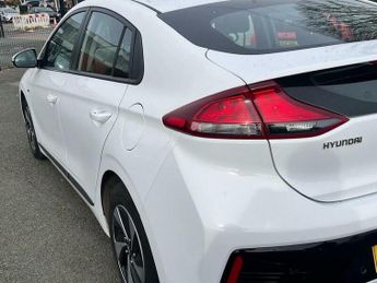 Hyundai Ioniq 1.6 h-GDi SE DCT Euro 6 (s/s) 5dr