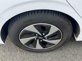 Hyundai Ioniq 1.6 h-GDi SE DCT Euro 6 (s/s) 5dr