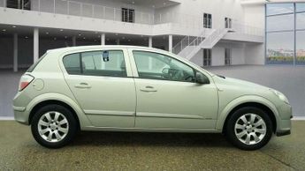 Vauxhall Astra 1.8i 16v Club 5dr