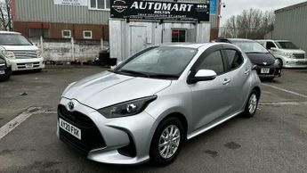 Toyota Yaris Hybrid 1.5 VVT E-CVT Euro 6 (s/s) Auto