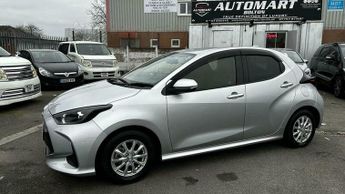 Toyota Yaris Hybrid 1.5 VVT E-CVT Euro 6 (s/s) Auto