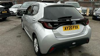 Toyota Yaris Hybrid 1.5 VVT E-CVT Euro 6 (s/s) Auto