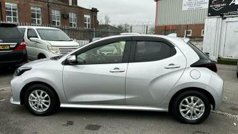 Toyota Yaris Hybrid 1.5 VVT E-CVT Euro 6 (s/s) Auto