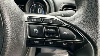 Toyota Yaris Hybrid 1.5 VVT E-CVT Euro 6 (s/s) Auto