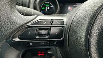 Toyota Yaris Hybrid 1.5 VVT E-CVT Euro 6 (s/s) Auto