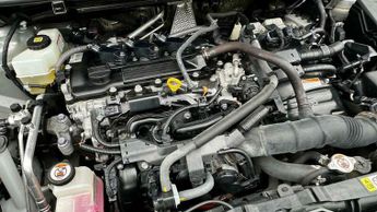 Toyota Yaris Hybrid 1.5 VVT E-CVT Euro 6 (s/s) Auto