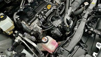 Toyota Yaris Hybrid 1.5 VVT E-CVT Euro 6 (s/s) Auto