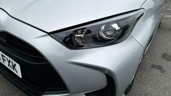 Toyota Yaris Hybrid 1.5 VVT E-CVT Euro 6 (s/s) Auto