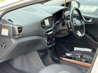 Hyundai Ioniq 28kWh Premium Auto 5dr