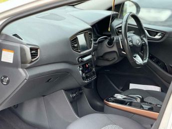Hyundai Ioniq 28kWh Premium Auto 5dr