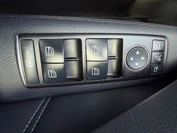 Mercedes B Class E220 BLUETEC SE