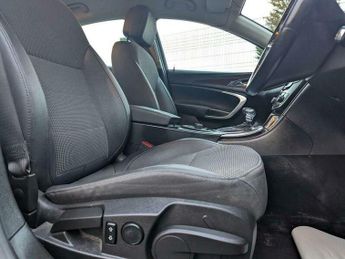 Vauxhall Insignia 2.0 CDTi SE Auto Euro 5 4dr