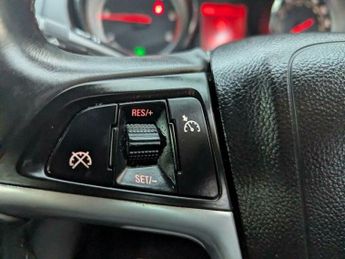 Vauxhall Insignia 2.0 CDTi SE Auto Euro 5 4dr